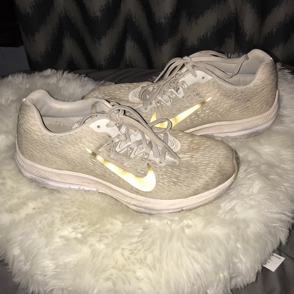 MAKE OFFER Nike Zoom Winflo 5 Women’s Running